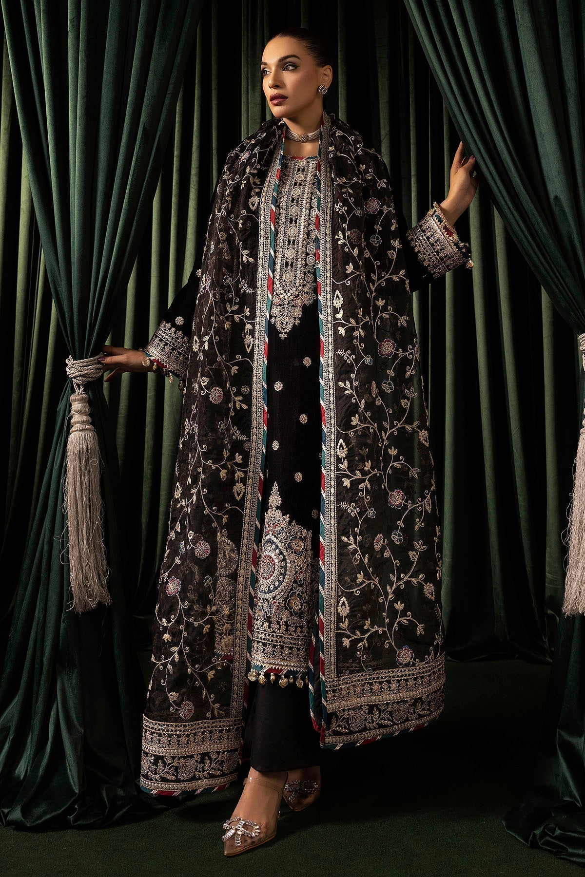 Motifz | Velvet Formals | 5098-FARZEEN - House Of Hania