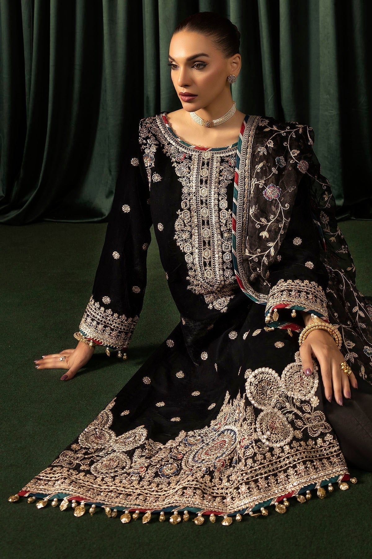 Motifz | Velvet Formals | 5098-FARZEEN - House Of Hania