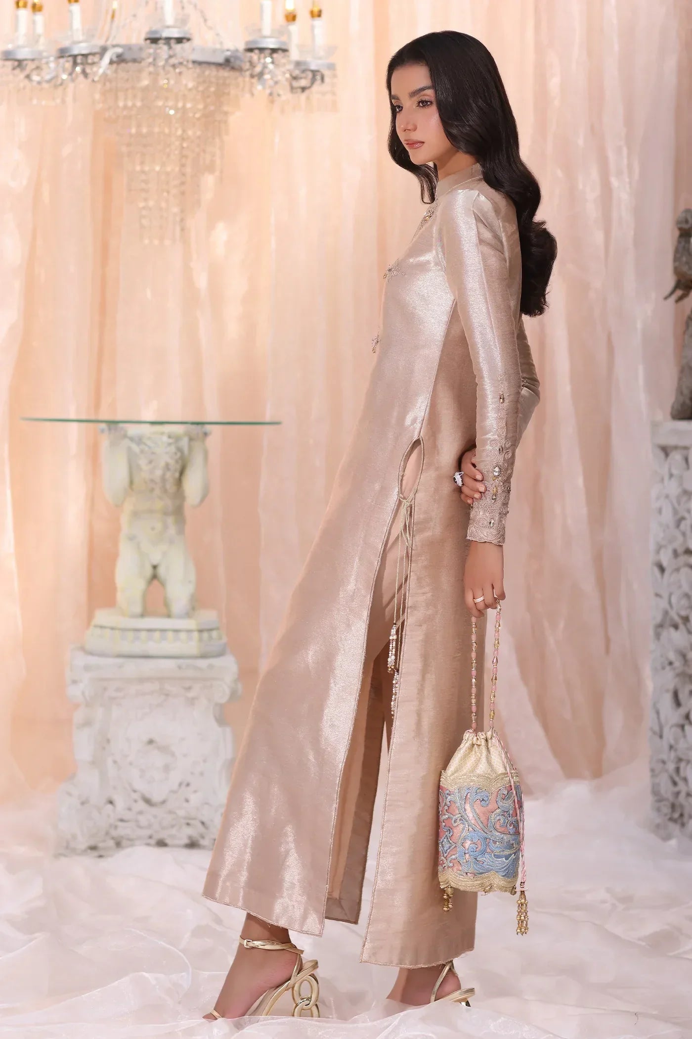 Musferah saad | The Serenade | The Queen’s Tapestry - House Of Hania