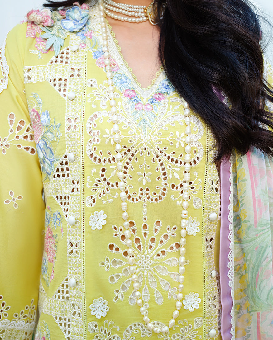 Mushq | Amoi Luxury Lawn | Tender Whisper - House Of Hania