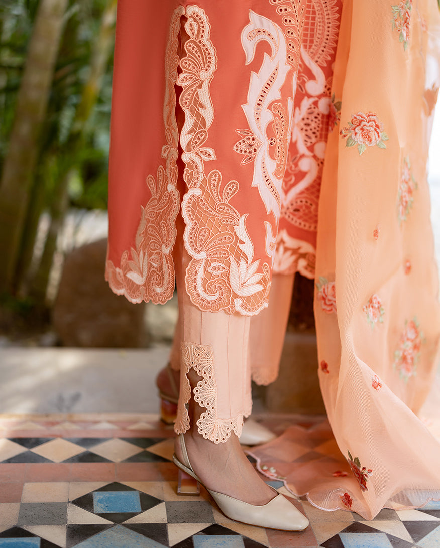 Mushq | Astoria Lawn 26 |Avienne - House Of Hania