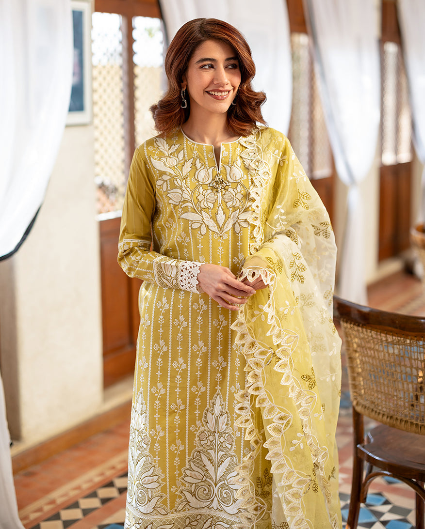 Mushq | Astoria Lawn 26 | Evadne - House Of Hania