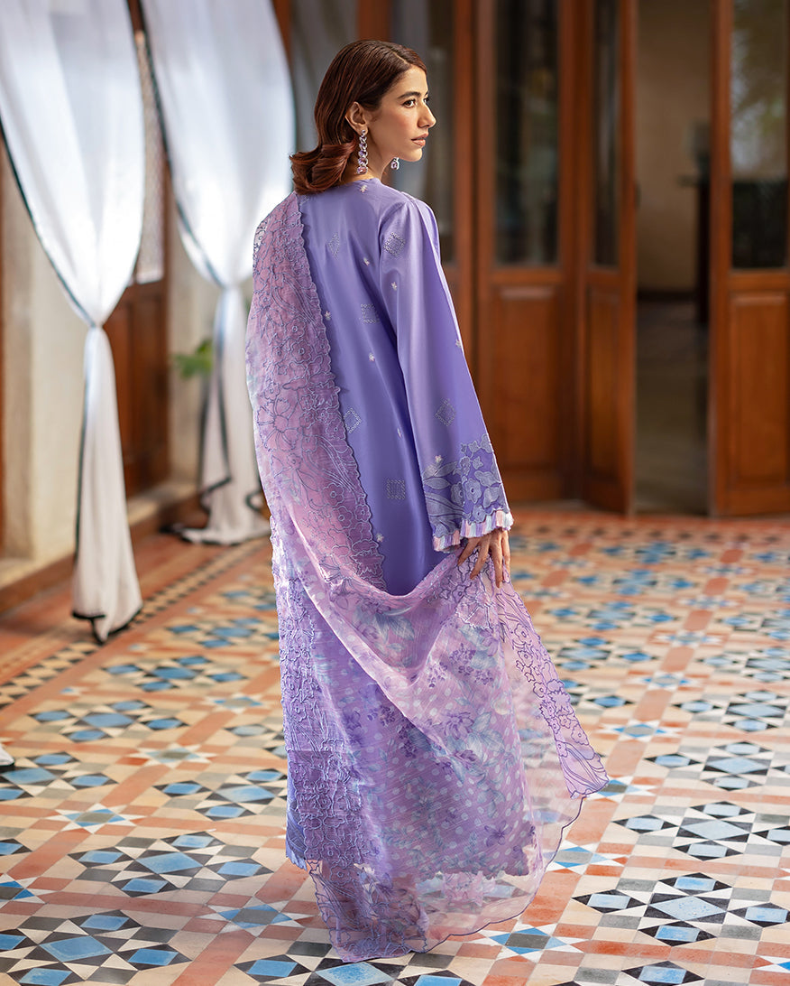 Mushq | Astoria Lawn 26 | Noctelle - House Of Hania