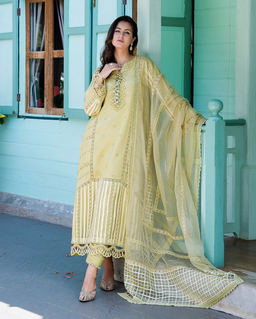 Mushq | Euphoria | Pret | Golden Ember - House Of Hania
