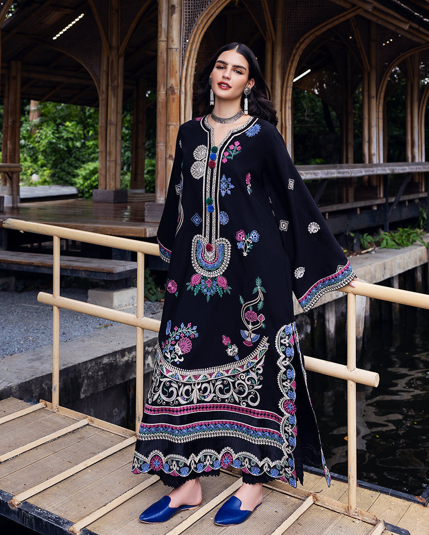 Mushq | Hemline Karandi | Emerald Glimmer main image 1