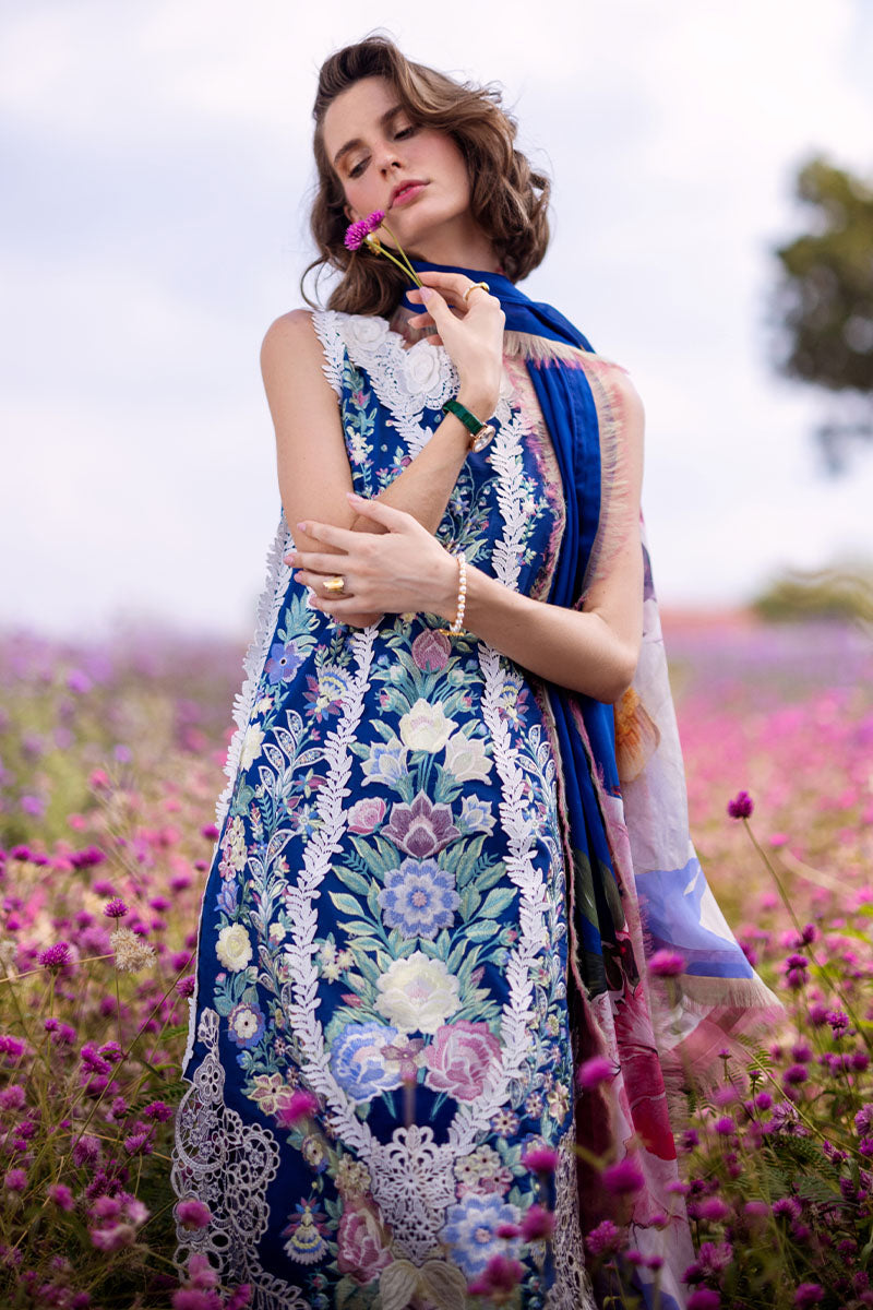 Mushq | Hemline The Secret Garden | BLUE MORPHO - House Of Hania