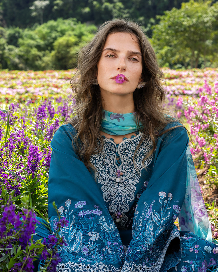 Mushq | Hemline the Secret Garden | Emerald Fern - House Of Hania