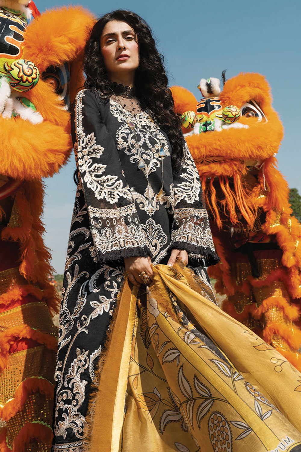 Mushq LAWANA Luxury Lawn 2023 - SAWIKA - TC-337 - House Of Hania