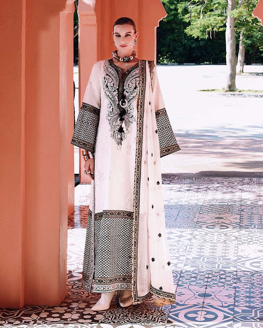 Mushq | Nuvera Raw Silk 26 | Gillian - House Of Hania