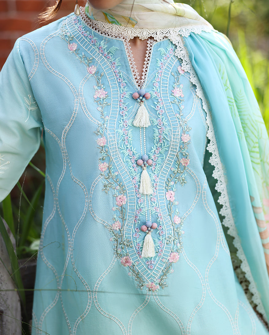 Mushq | Solace | Ombre Chikankari | Ethereal Pause - House Of Hania