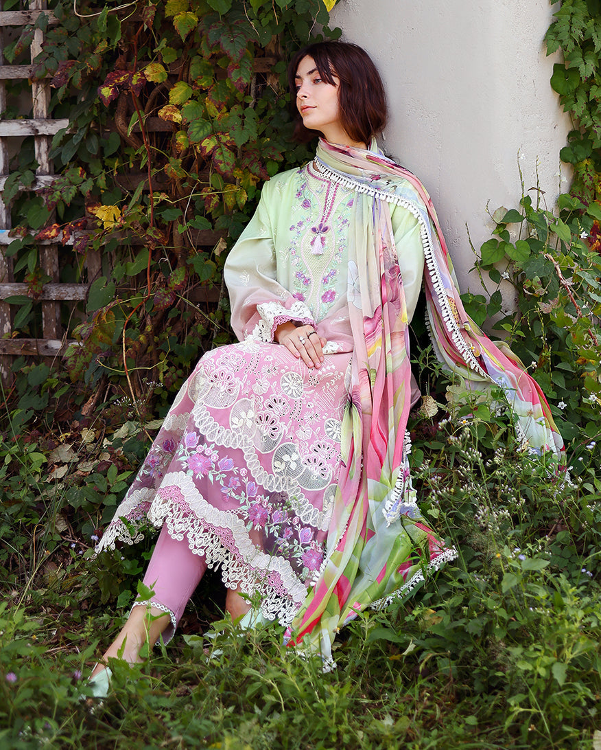 Mushq | Solace | Ombre Chikankari | Petal Pull - House Of Hania