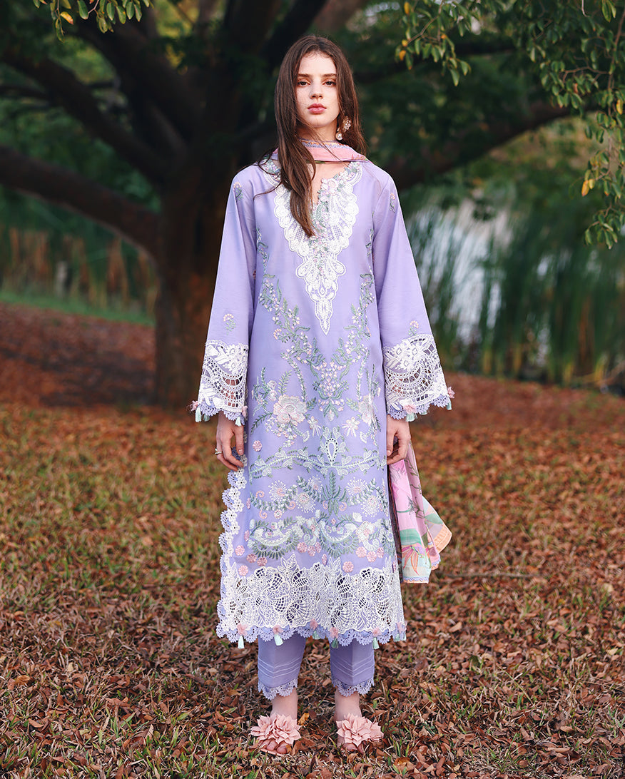 Mushq | The Secret Garden Lawn | Hidden Dahlia - House Of Hania