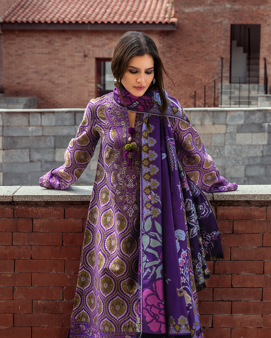 Mushq | Winter Broadway 25 | Luce Toscana - House Of Hania