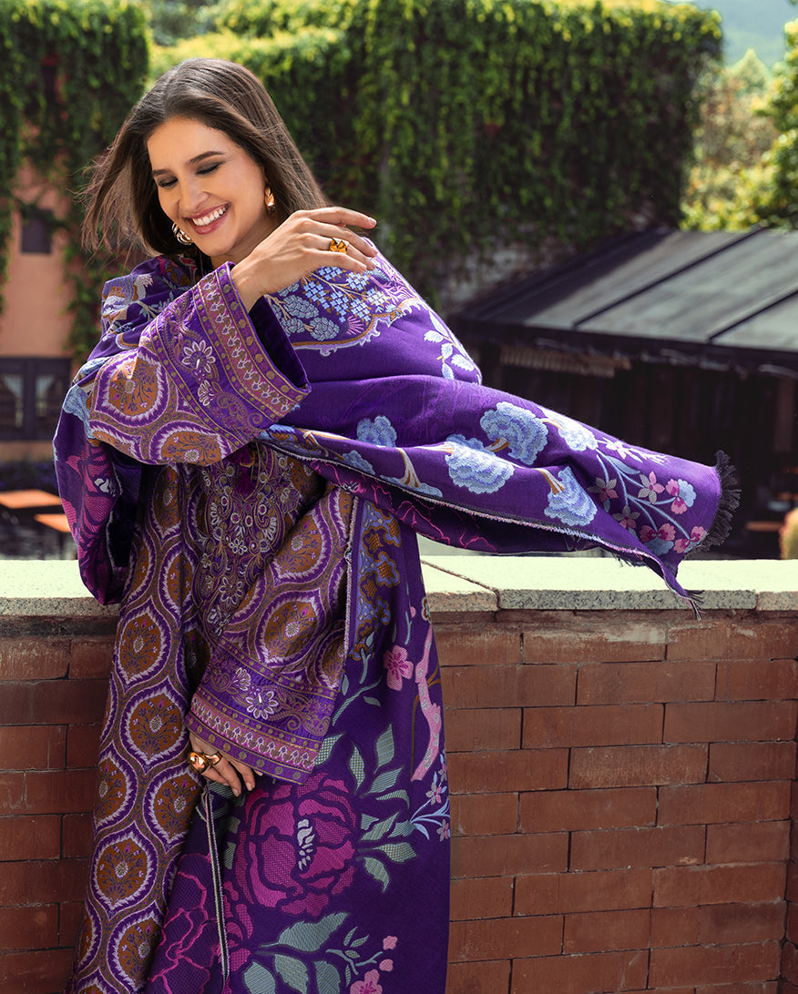 Mushq | Winter Broadway 25 | Luce Toscana - House Of Hania