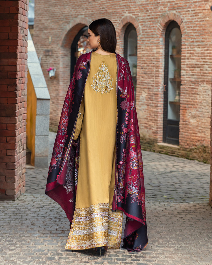 Mushq | Winter Broadway 25 |  Sunlit Siena - House Of Hania
