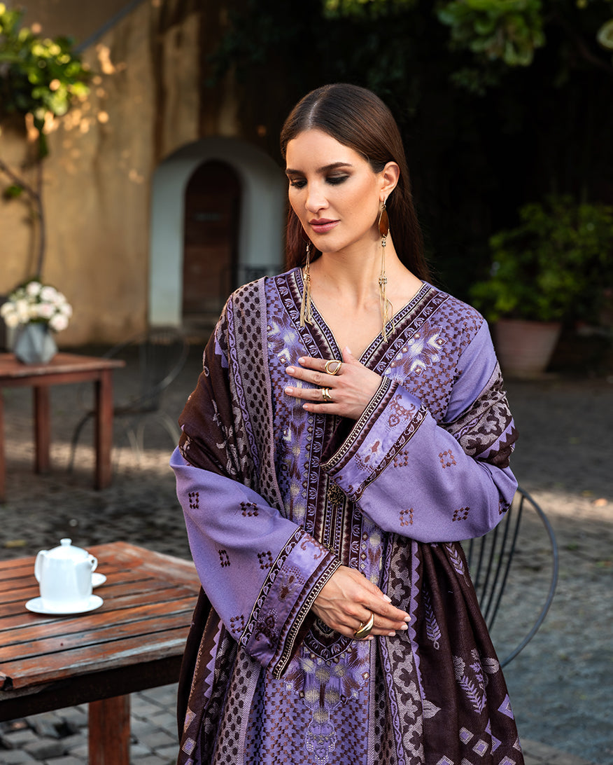Mushq | Winter Broadway 25 | Villa Bramasole - House Of Hania