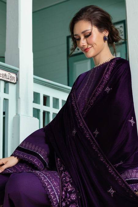 Naqshi | Nuri Khaddar Velvet Marina | Ishana - House Of Hania