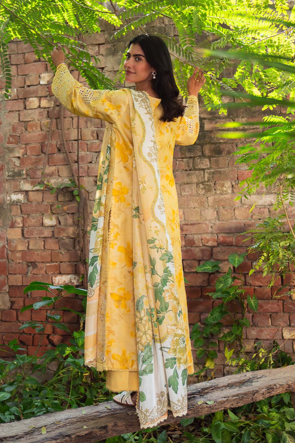 Neeshay | Summer Lines Printkari 25 | BUTTERCUP - House Of Hania