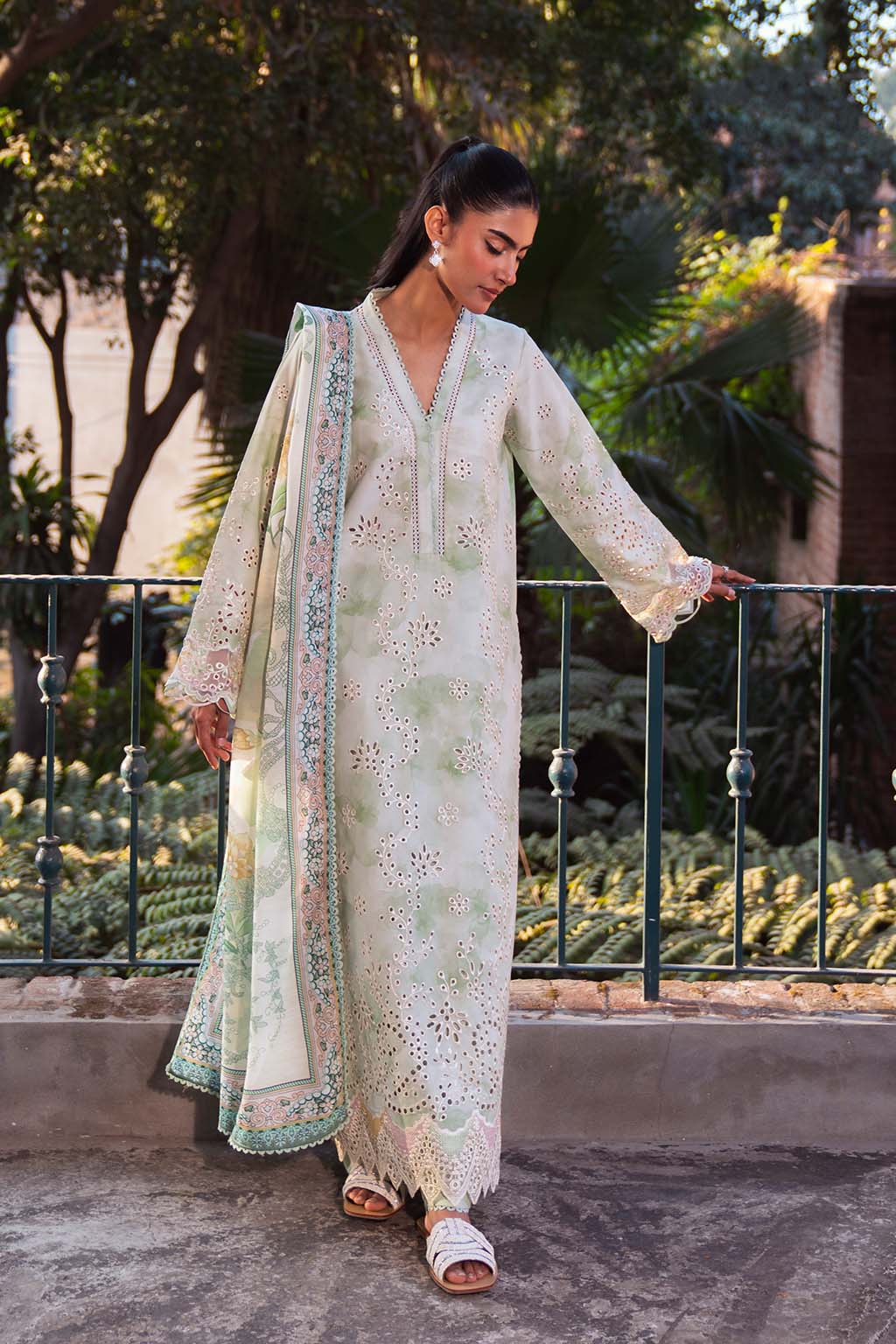 Neeshay | Summer Lines Printkari 25 | MEADOW MIST - House Of Hania