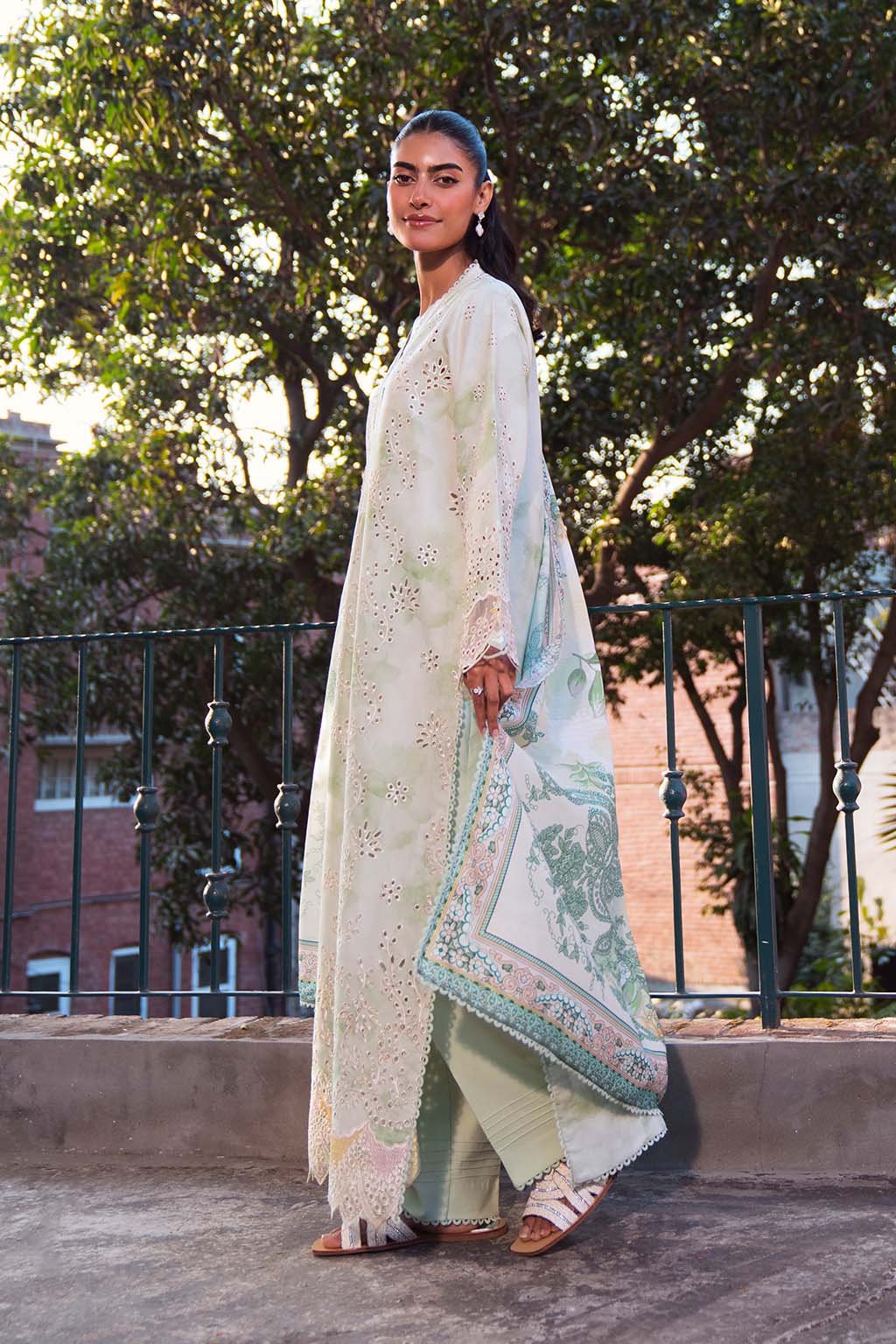 Neeshay | Summer Lines Printkari 25 | MEADOW MIST - House Of Hania
