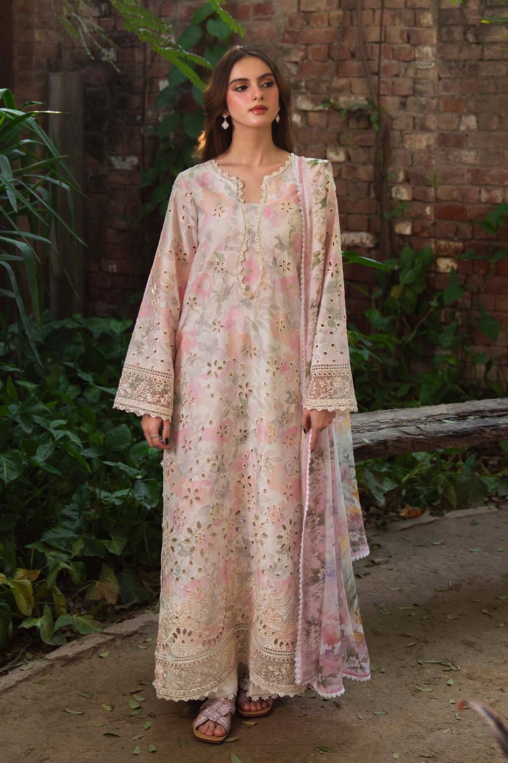 Neeshay | Summer Lines Printkari 25 | WHIMSY - House Of Hania