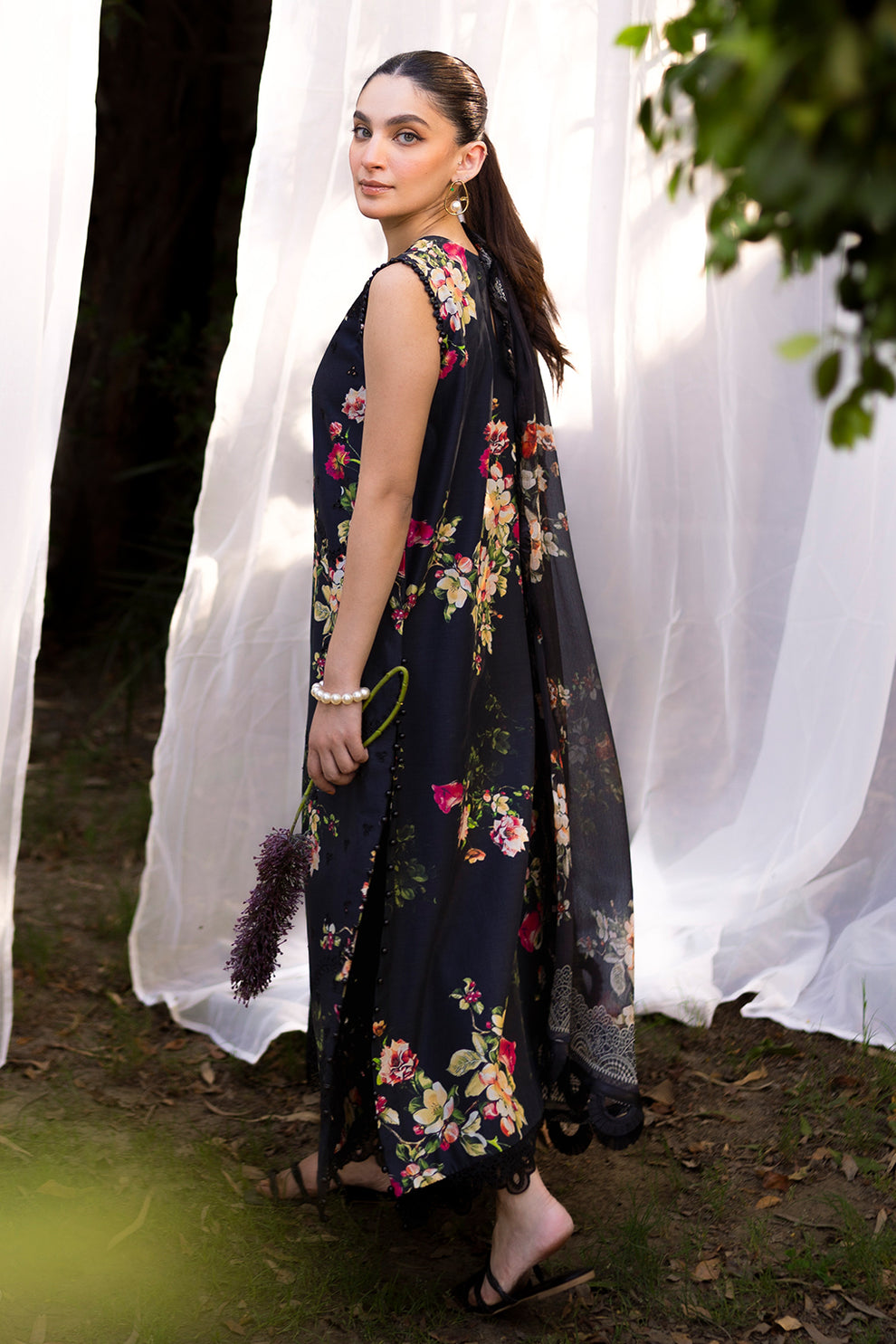 Neeshay | Summer Lines Printkari | OLIVINE - House Of Hania