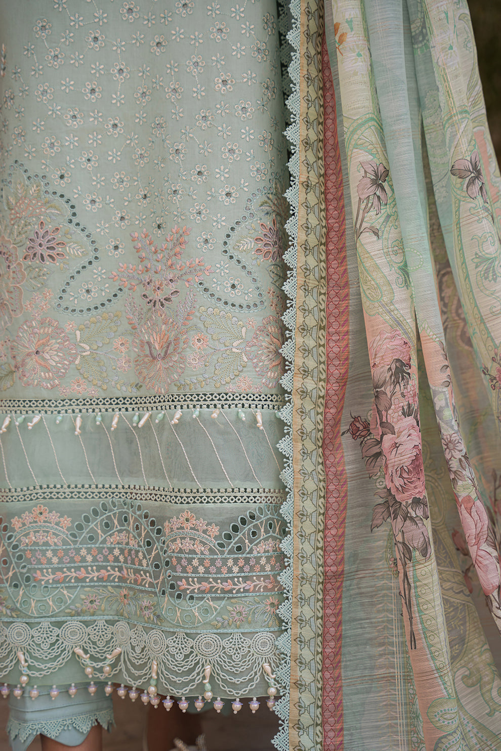 Neeshay | Symphony Luxury Lawn 24 | Melody - House Of Hania