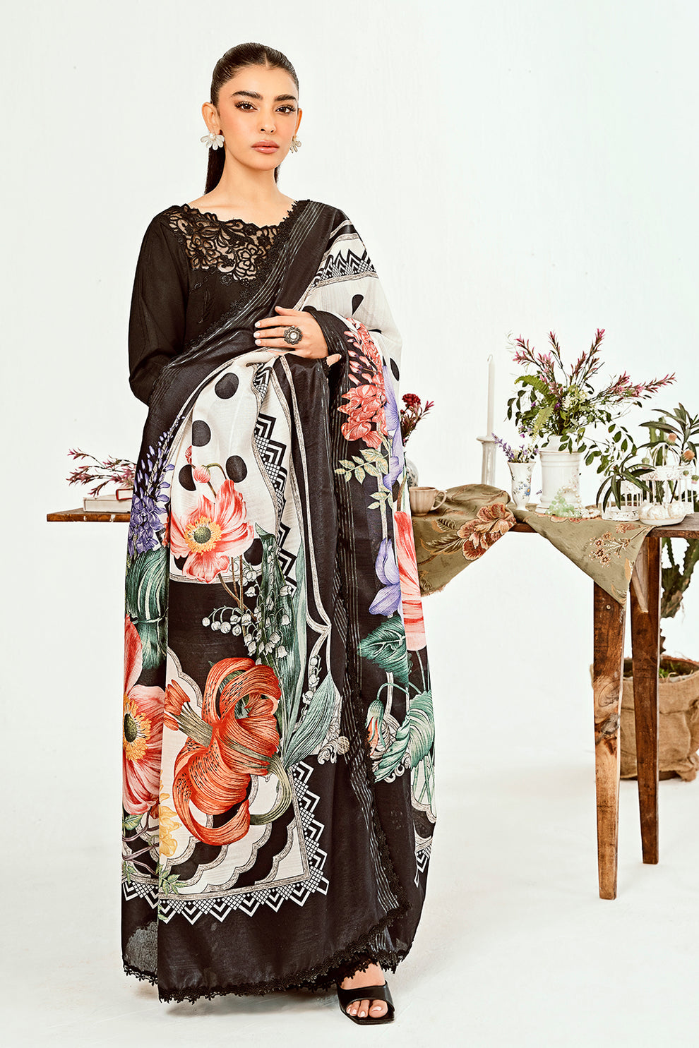 Neeshay | Zoella Lawn Collection | Amara - House Of Hania