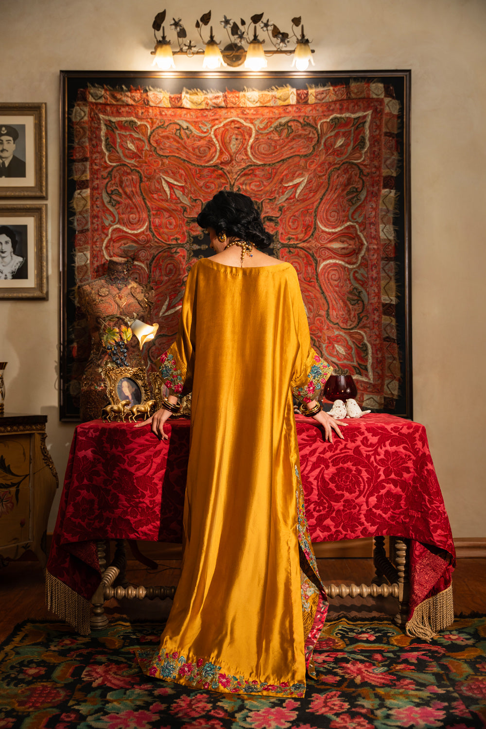 Nilofer Shahid | Aatish the Fire Within | Sunehri (1pc) č?Žč?? Aatish The Fire within - House Of Hania