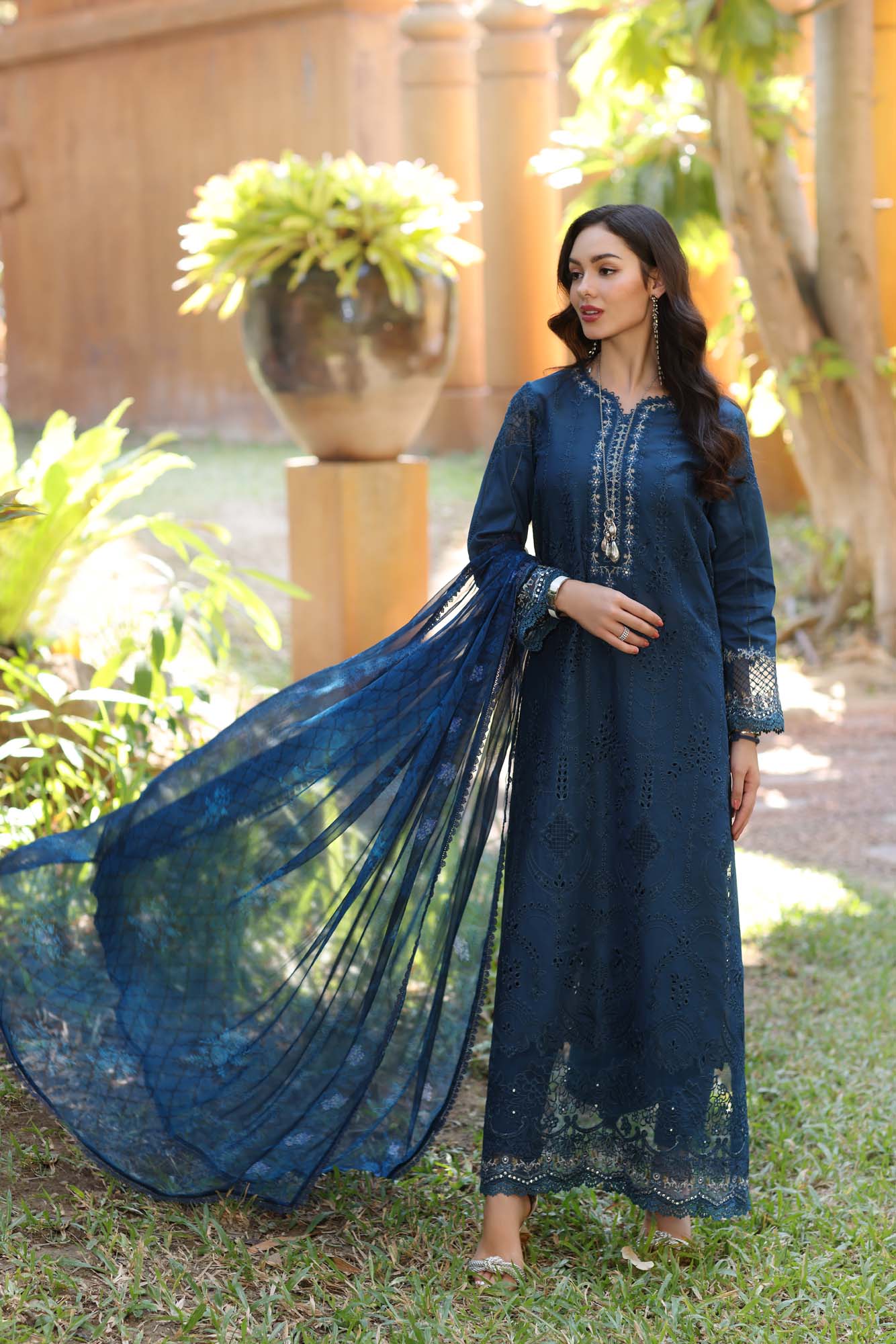 Noor by Saadia Asad | Eid Luxury Laserkari 25 | D7-B - House Of Hania