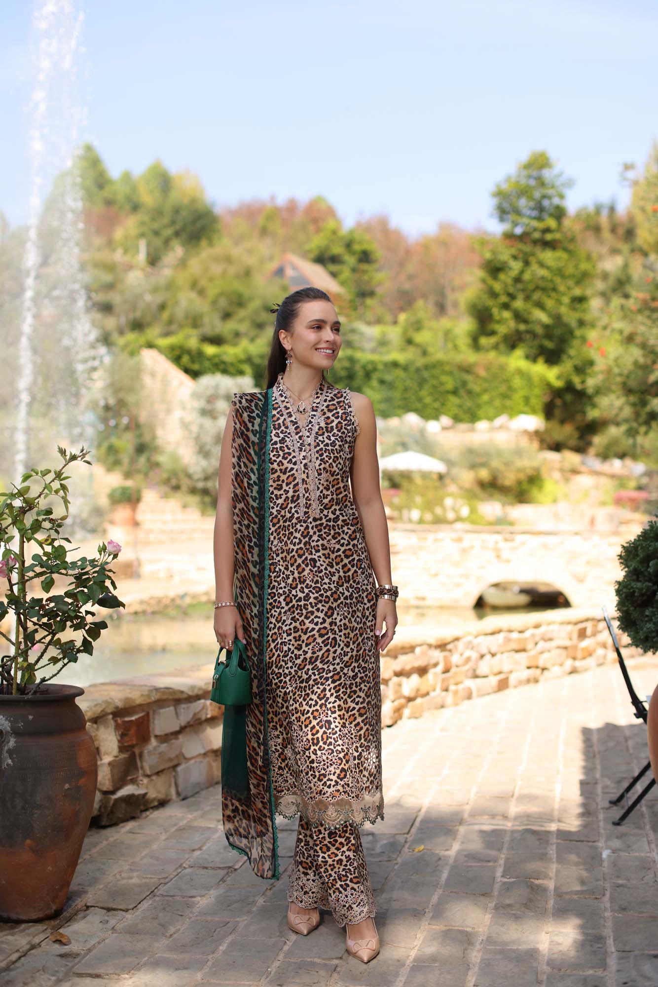 Noor by Saadia Asad | Luxe Chikankari 25 | D2-A - House Of Hania