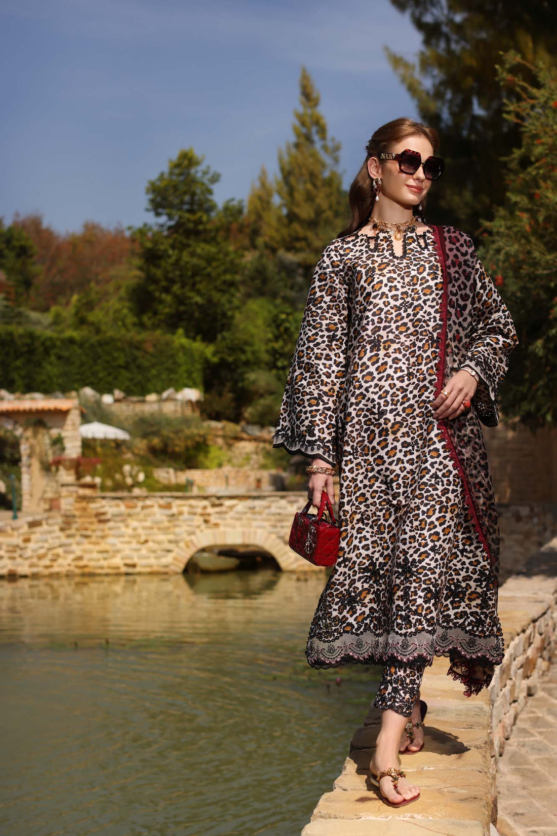 Noor by Saadia Asad | Luxe Chikankari 25 | D2-B - House Of Hania