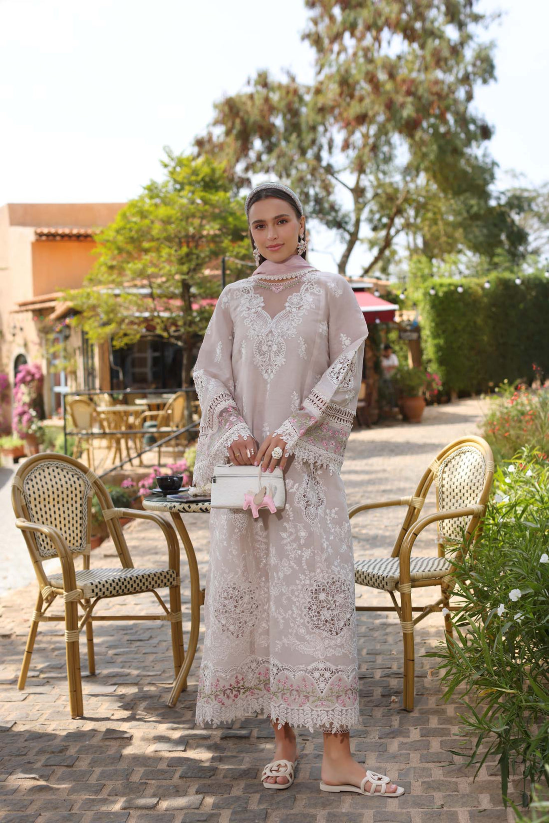 Noor by Saadia Asad | Luxe Chikankari 25 | D4-A - House Of Hania