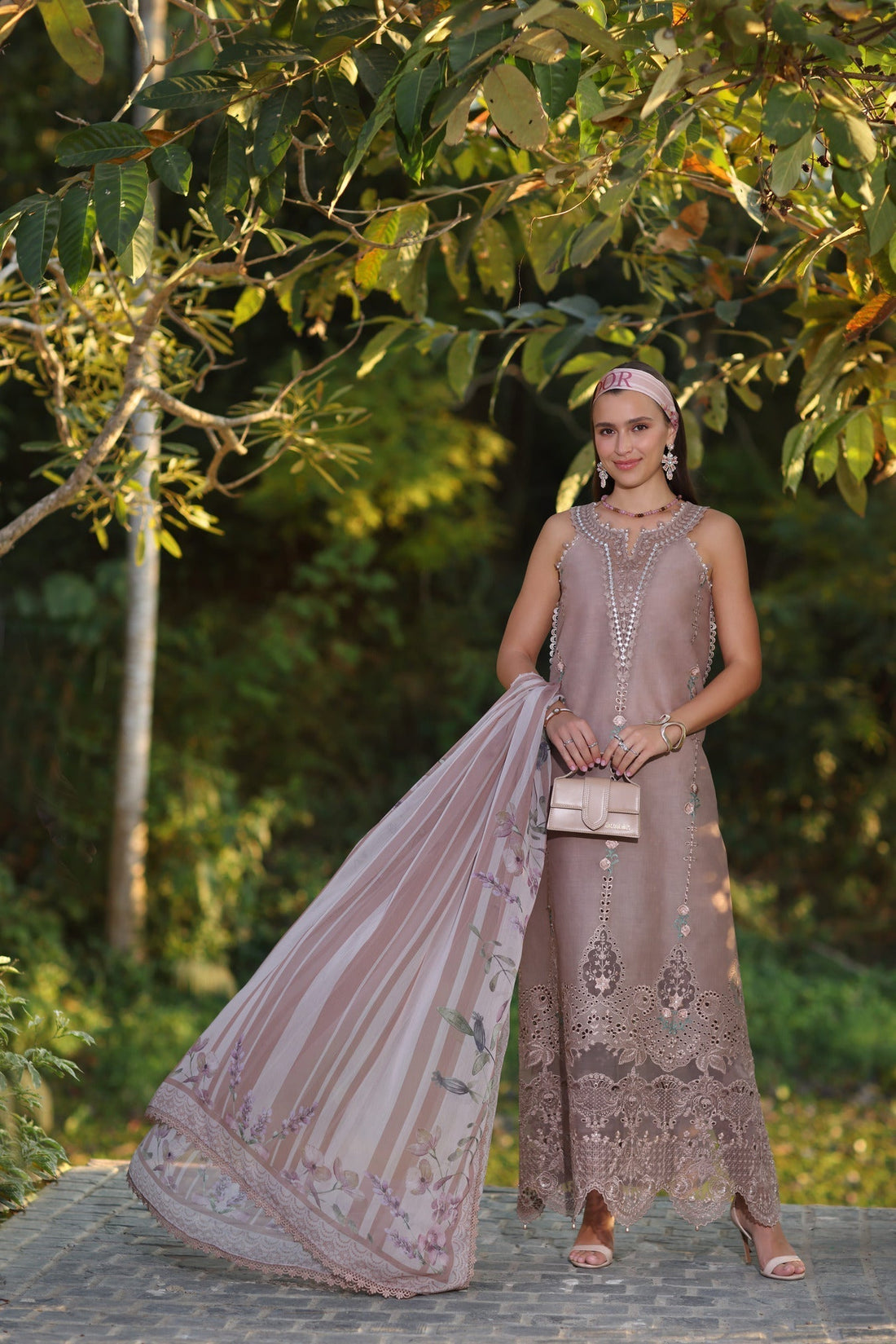 Noor by Saadia Asad | Luxe Chikankari 25 | D6-B - House Of Hania
