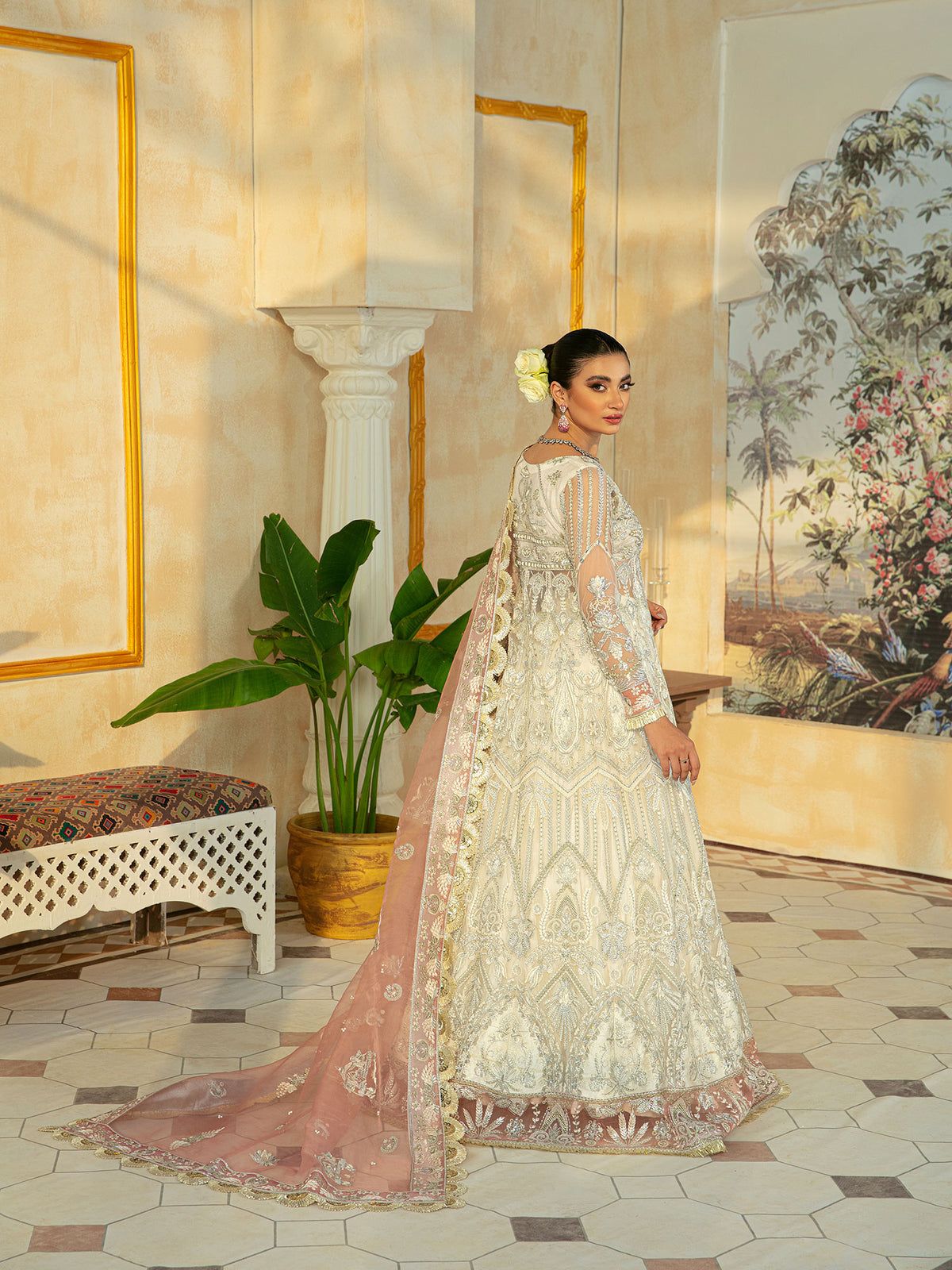 Noorbano - House Of Hania