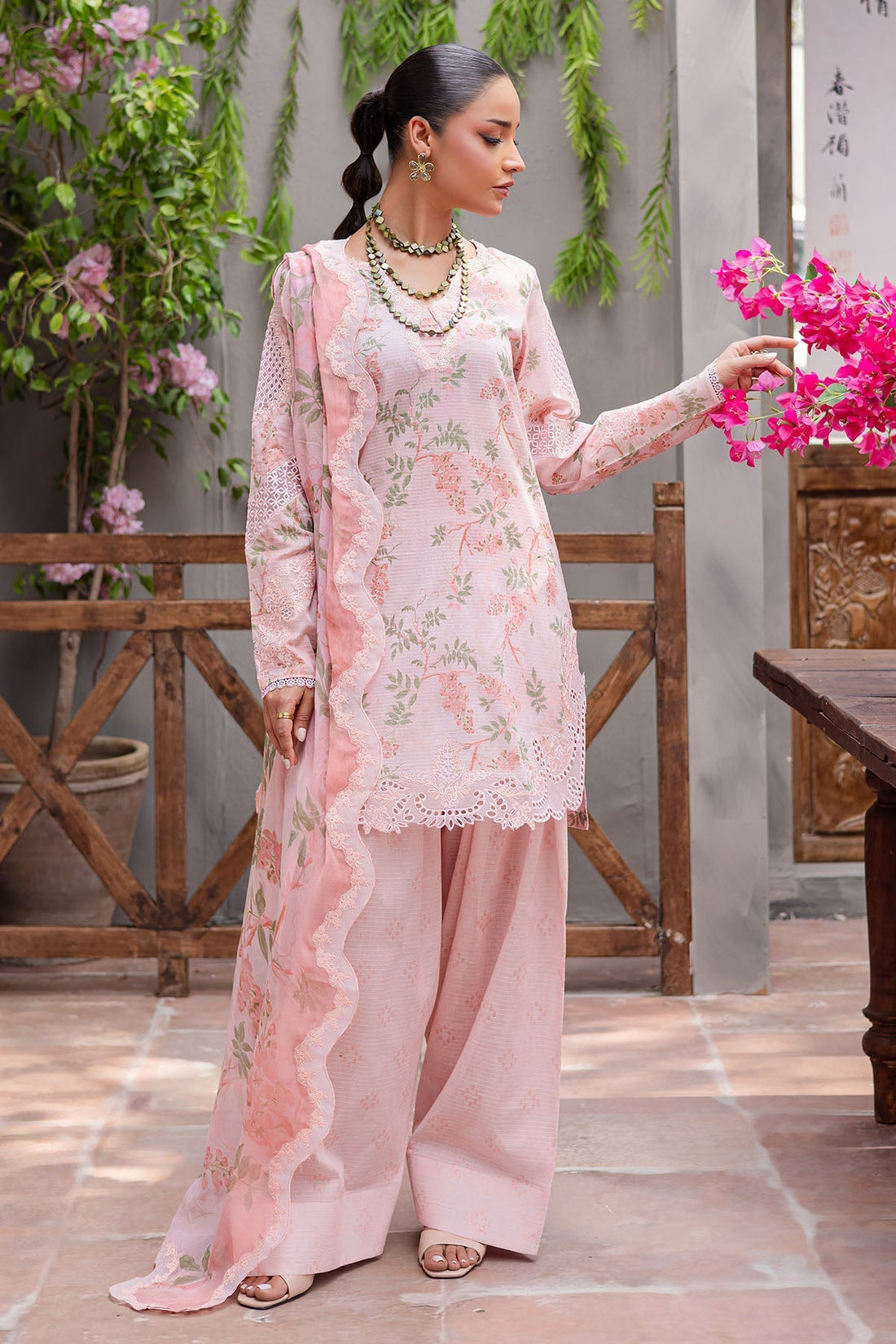 Nureh | Bloom 26 | BL-08 - House Of Hania