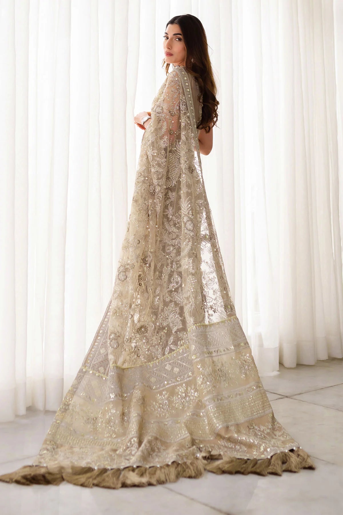 Nureh | CLARA - House Of Hania