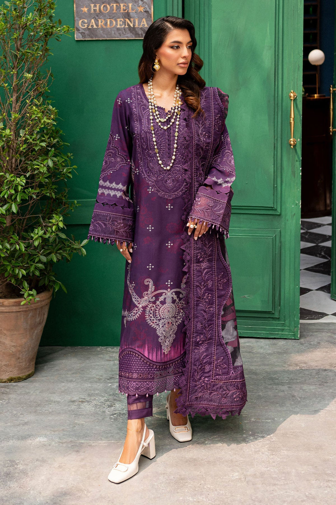 Nureh | Gardenia Winter 24 | NSG-166 - House Of Hania