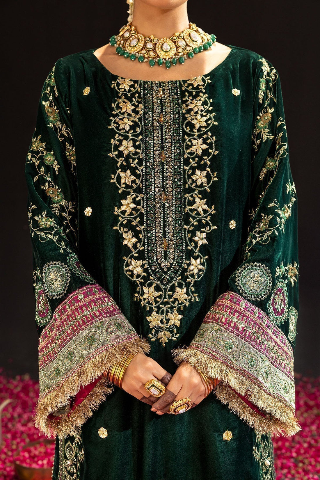 Nureh | Maya Velvet 23 | Alma - House Of Hania