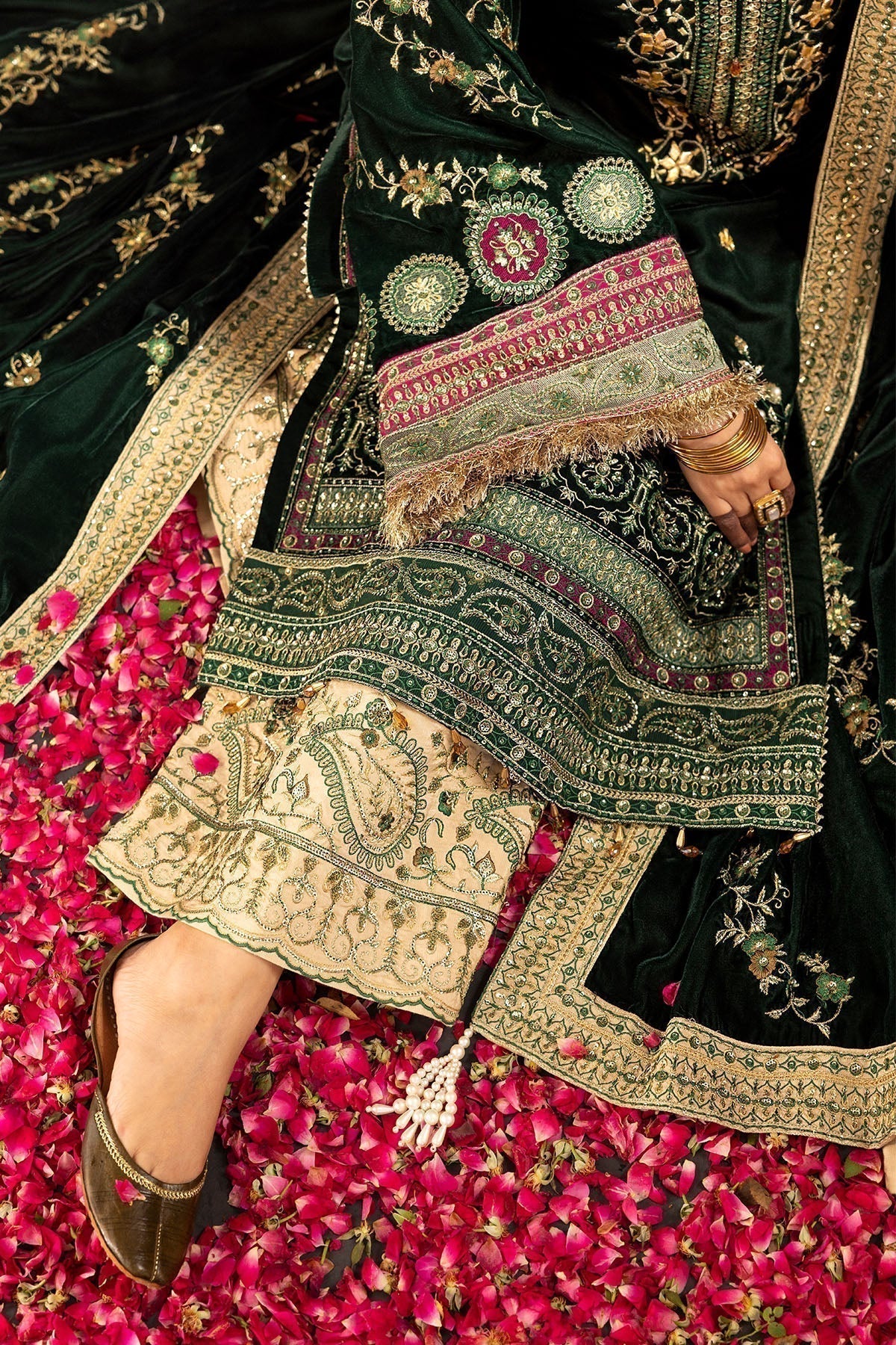 Nureh | Maya Velvet 23 | Alma - House Of Hania