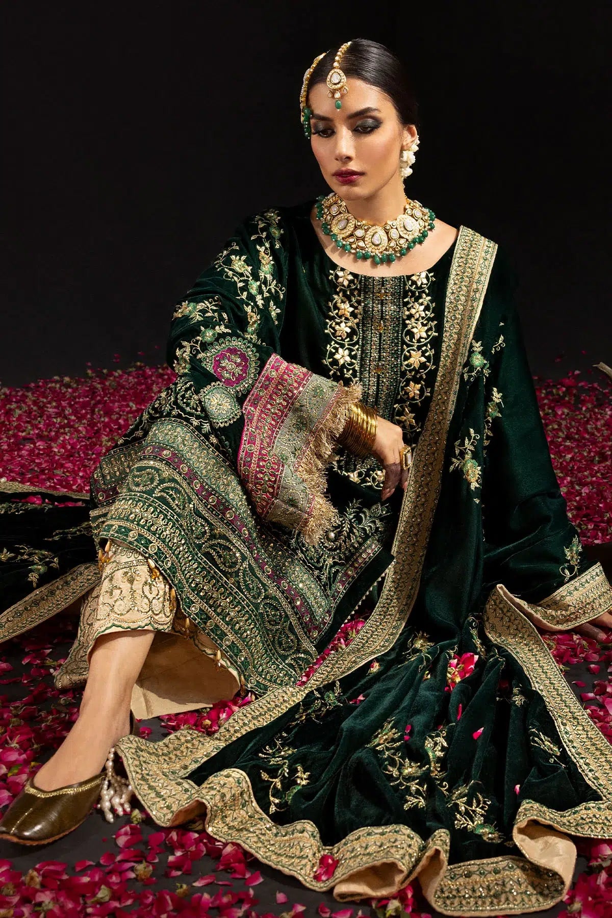 Nureh | Maya Velvet 23 | Alma - House Of Hania