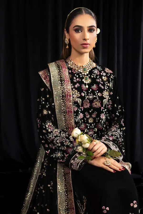 Nureh | Maya Velvet 23 | Kiyara - House Of Hania
