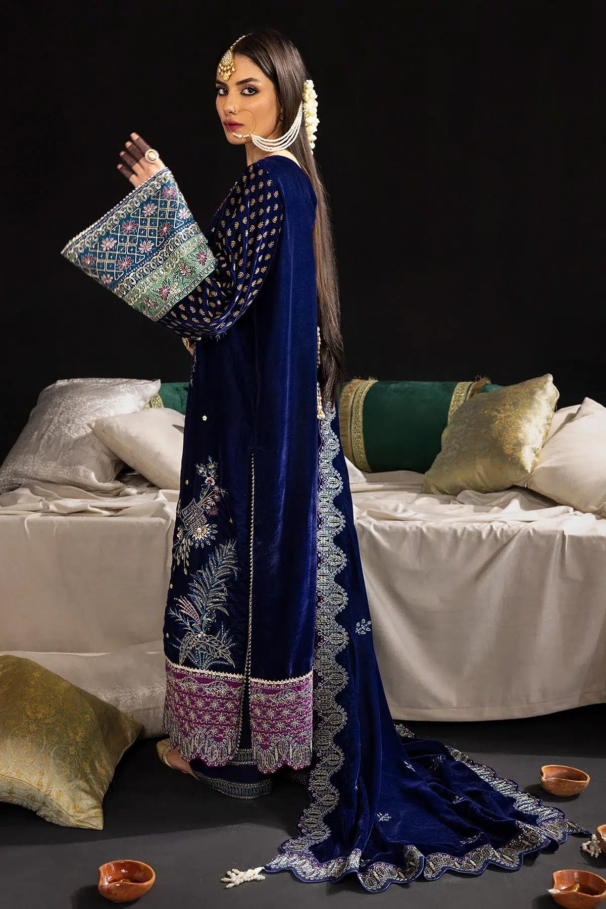 Nureh | Maya Velvet 23 | Nooreza - House Of Hania