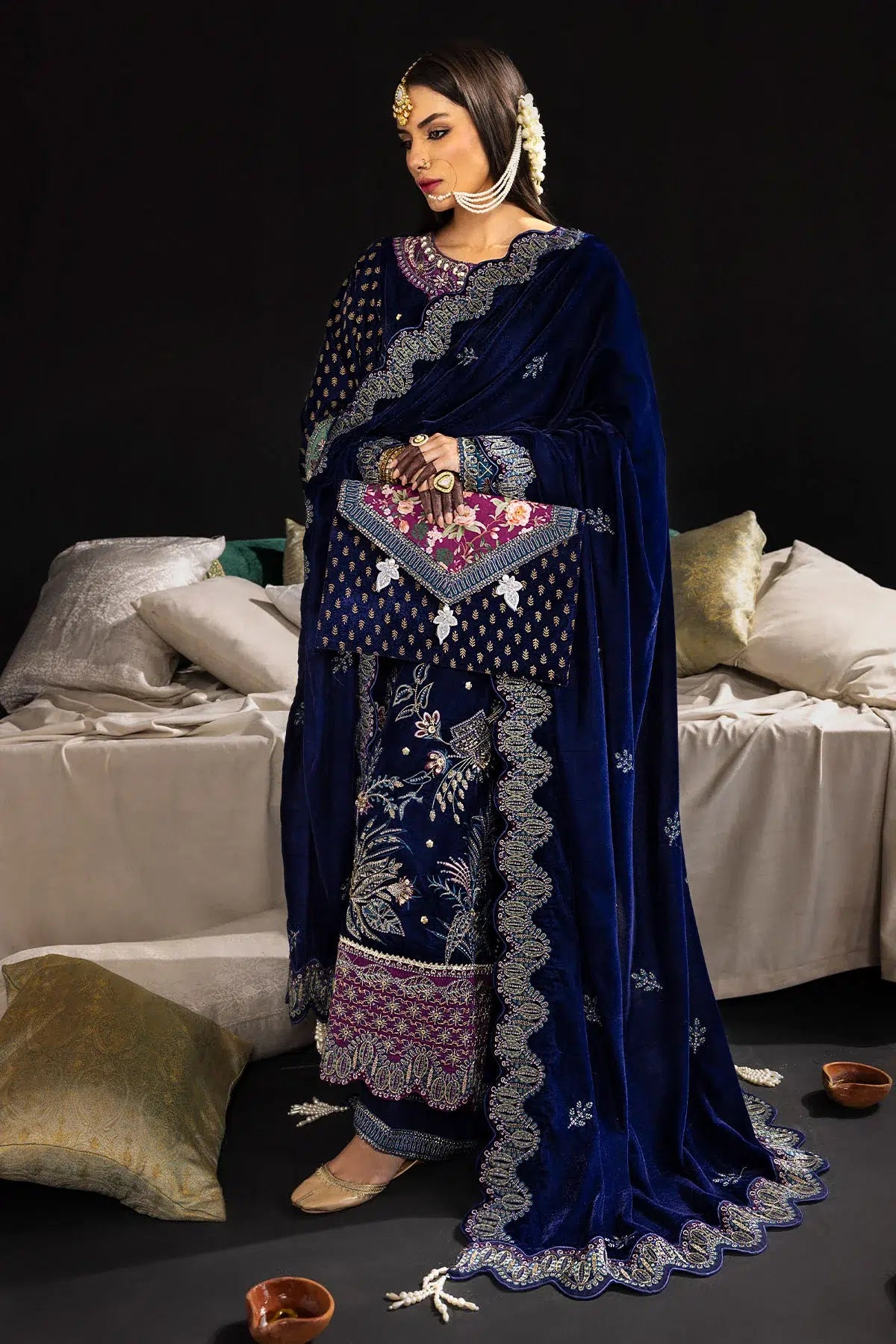 Nureh | Maya Velvet 23 | Nooreza - House Of Hania
