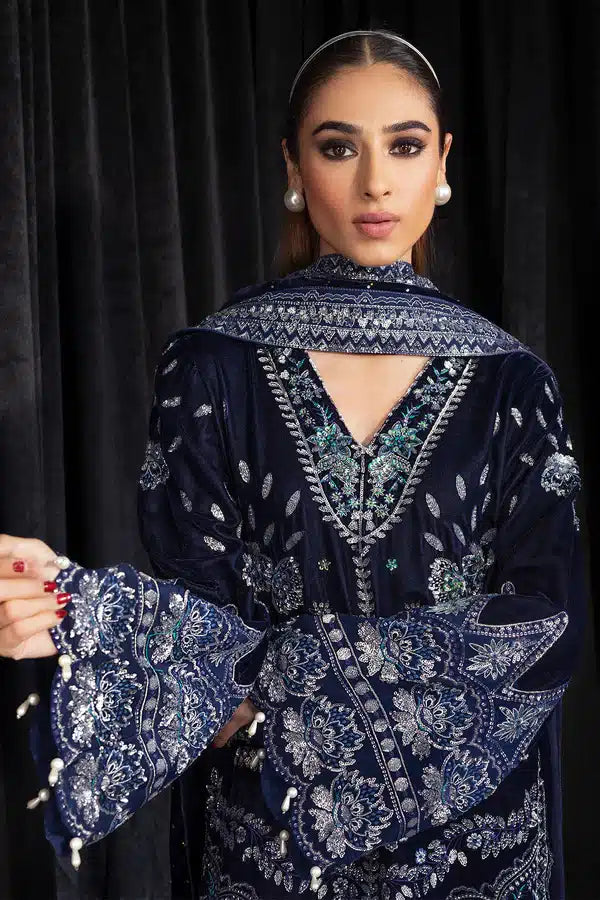 Nureh | Maya Velvet 23 | Safeena - House Of Hania