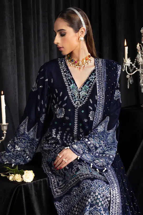 Nureh | Maya Velvet 23 | Safeena - House Of Hania