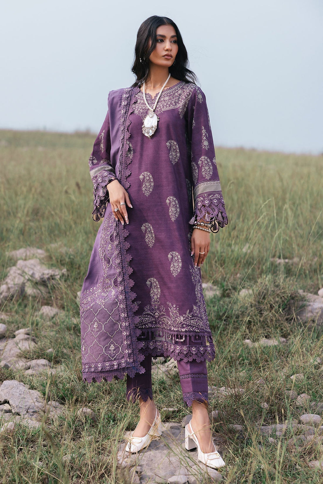 Nureh | Nomad 24 |   NW-96 - House Of Hania