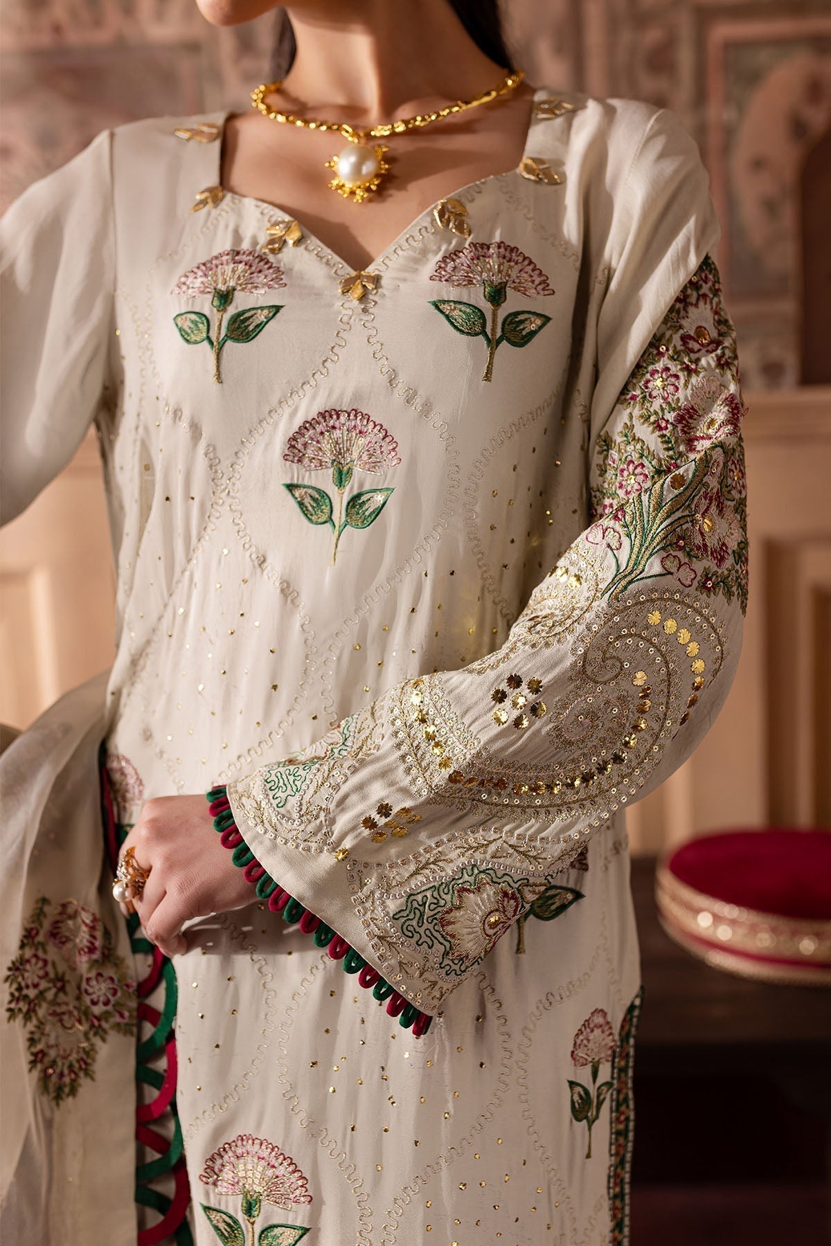 Nureh | Nur Mahal Formals | NE-139 - House Of Hania