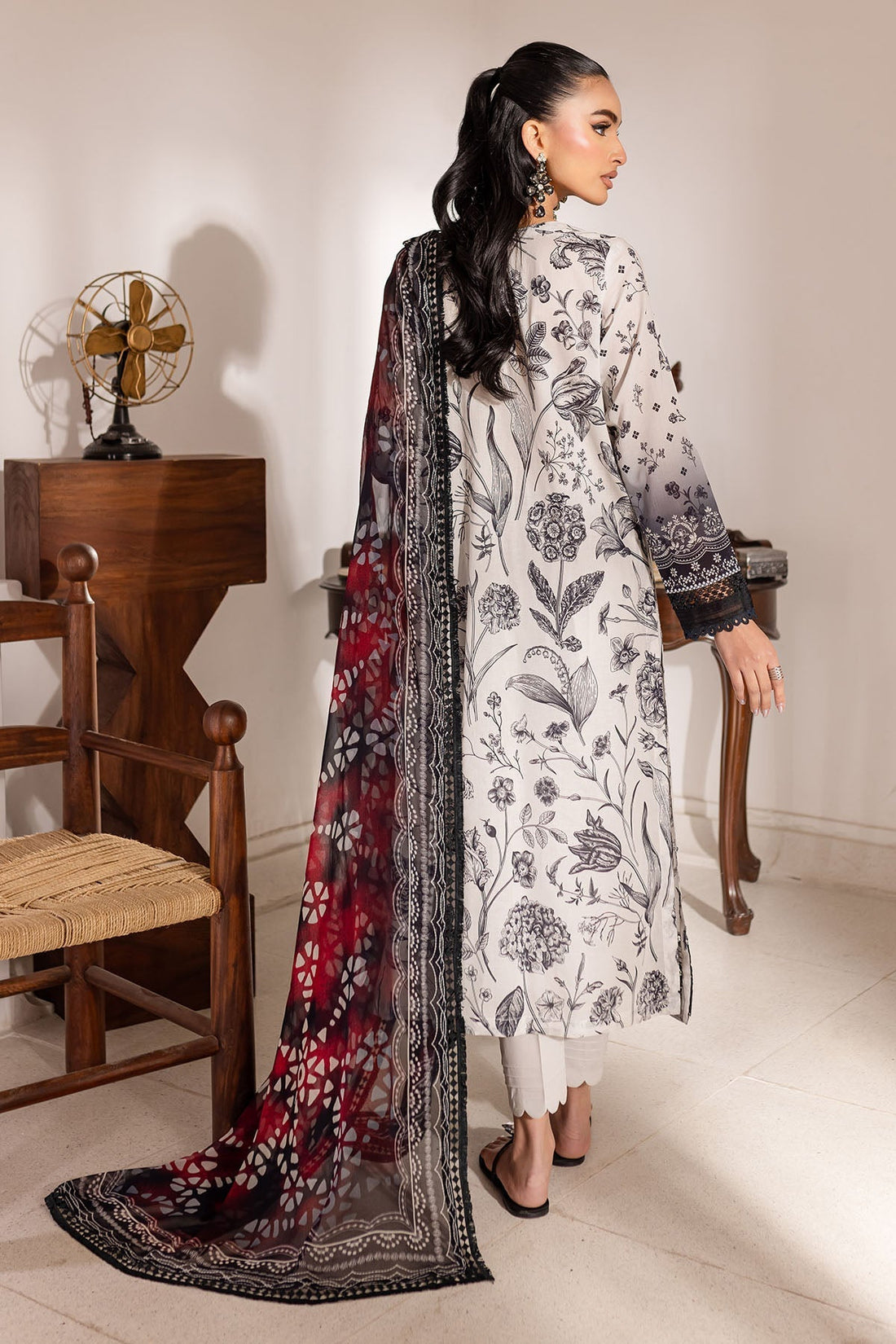 Nureh | Printed Lawn 25 | SP-144 - House Of Hania