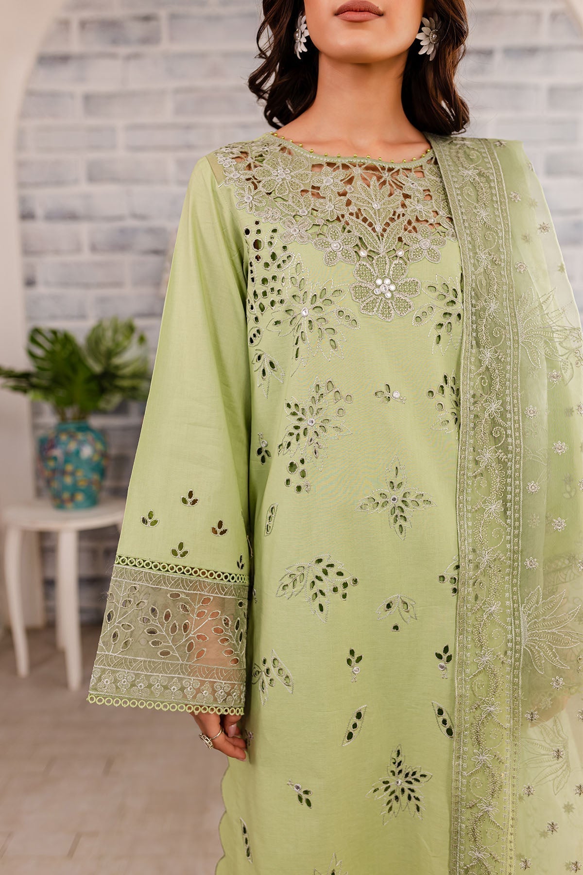 Nureh | Shades Of Summer | NP-490 - House Of Hania